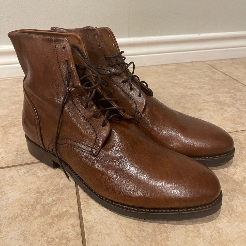 FRYE COREY LACE UP